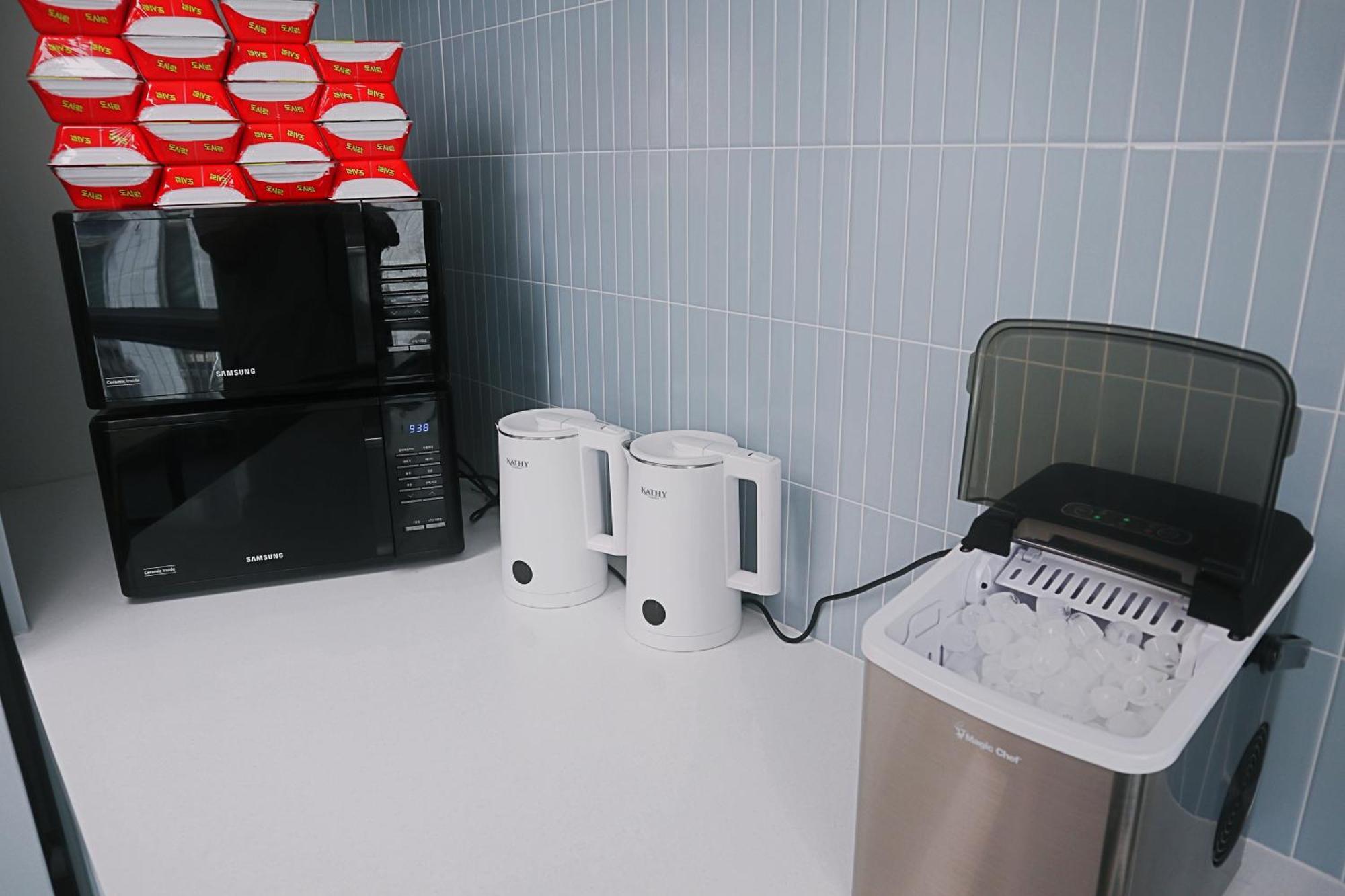 Sokcho Station Hostel מראה חיצוני תמונה
