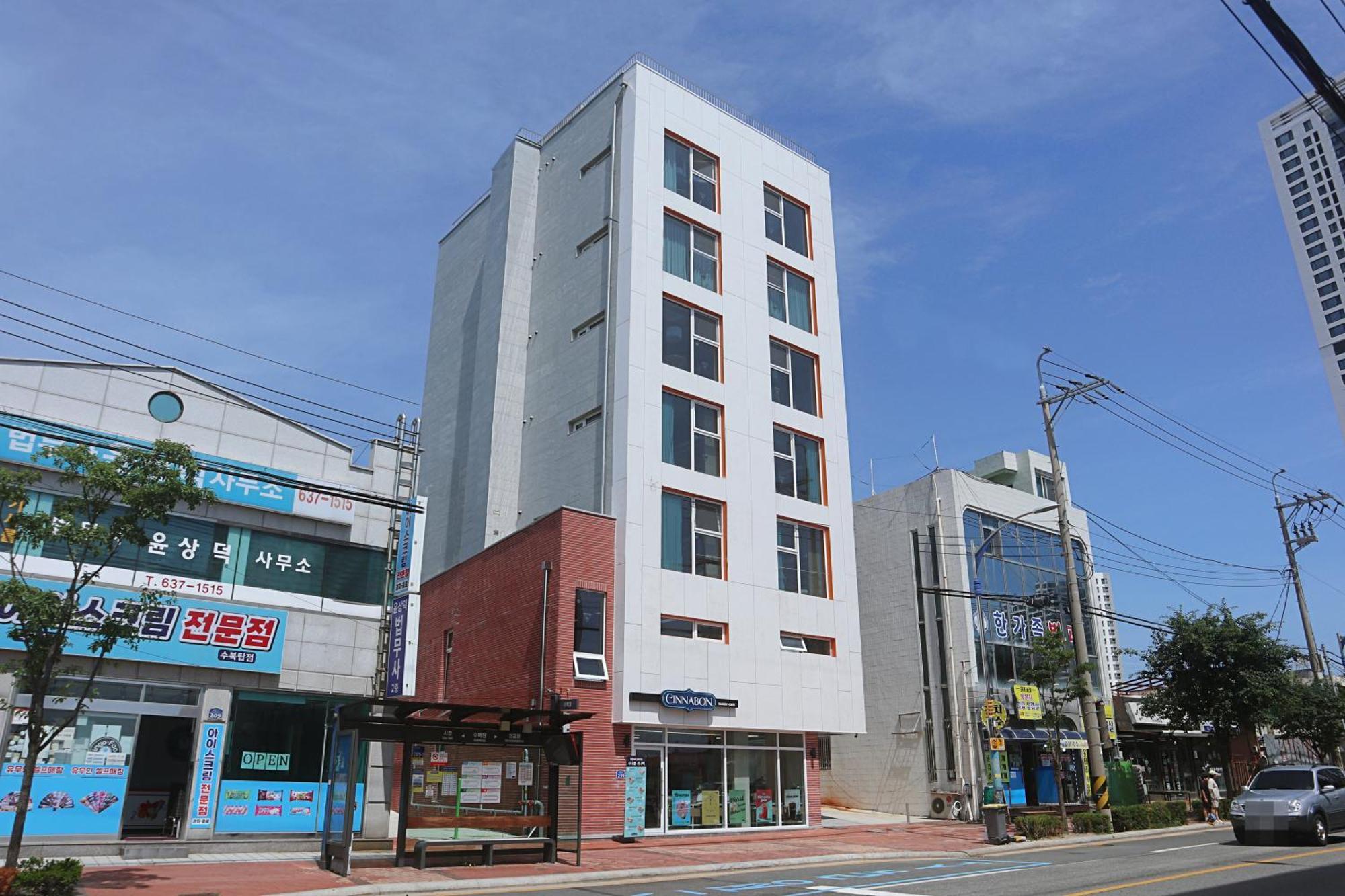 Sokcho Station Hostel מראה חיצוני תמונה