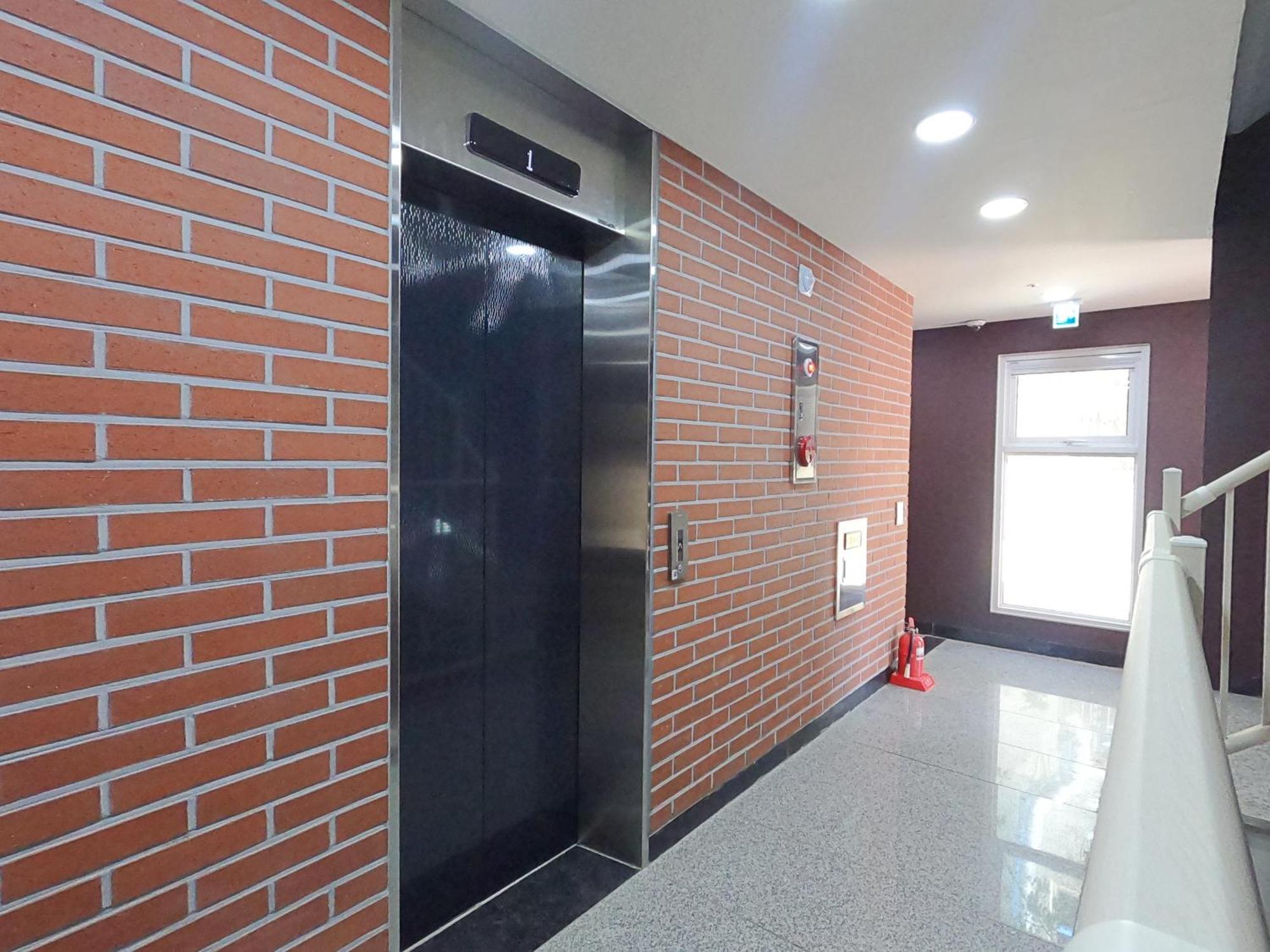 Sokcho Station Hostel מראה חיצוני תמונה